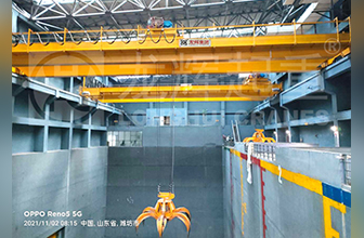 山東濰坊垃圾吊雙梁抓斗起重機(jī)項(xiàng)